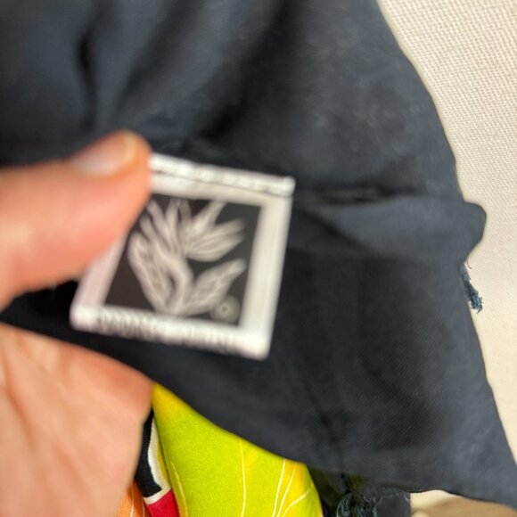 Hawaiian Sarong - Picture 8 of 10